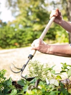 Gardener's Lifetime Raised Bed Cultivator -Pots - Planters Store 8587960 3527 tif