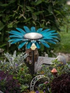 Desert Steel Daisy Solar Light -Pots - Planters Store 8599556 07V tif